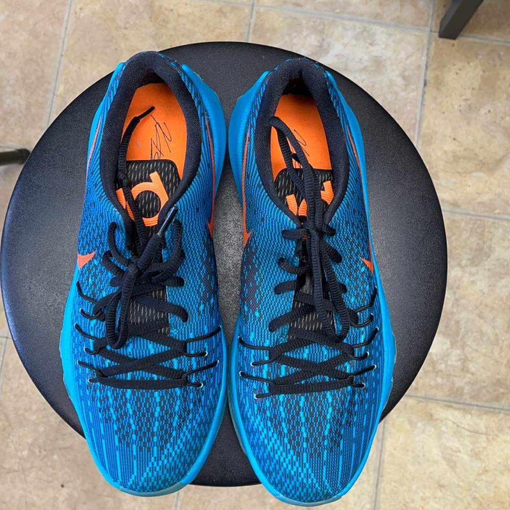 Women KD sneakers!